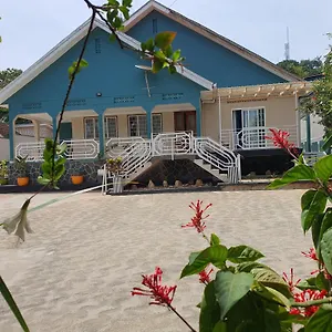 mo-boutique.about-kampalahotels.com/